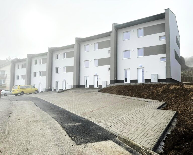realizácia kúrenia v bytových domov v obci Domaňovce od firmy Enertop