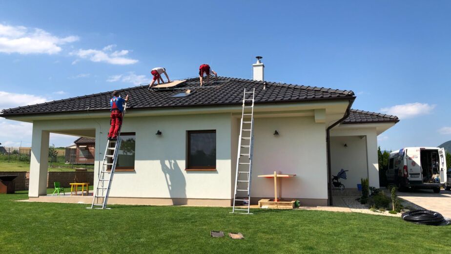 Rodinný dom pri Sabinove s kondenzačným kotlom a solárnymi kolektormi, realizácia ENERTOP